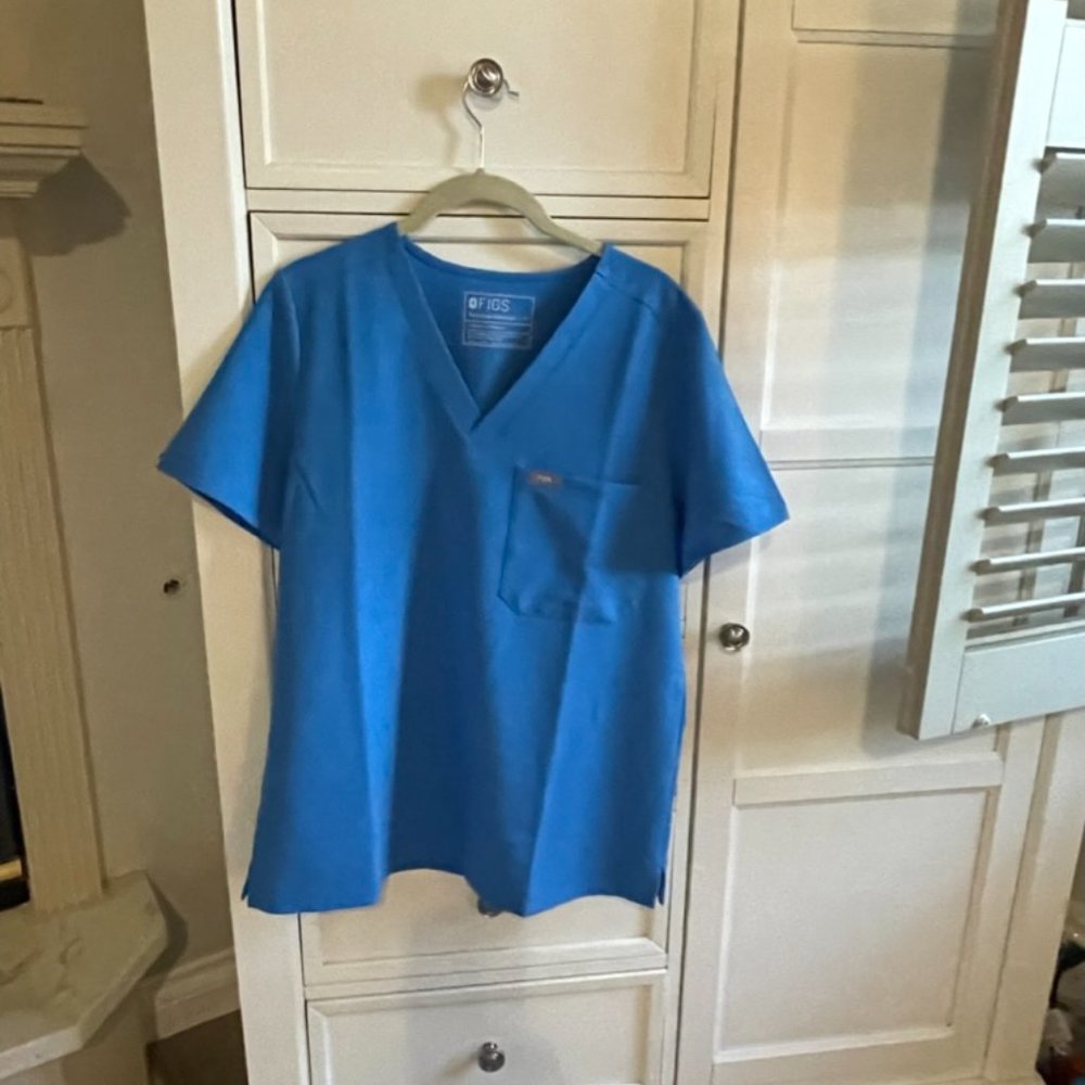 Figs NEW Catarina Scrub Top MED - Capri Blue